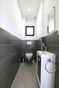 Appartements Le Cap Marlou vue d-en bas : photos des chambres