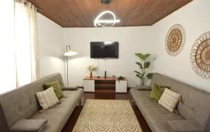 Sunset GreenHouse - Achada