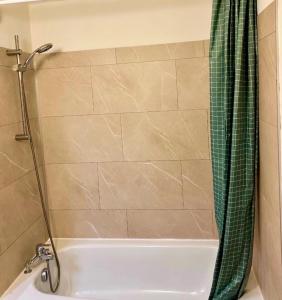 Résidence Le De 3 - Beau studio cabine proche du centre avec terrasse MAE-9934