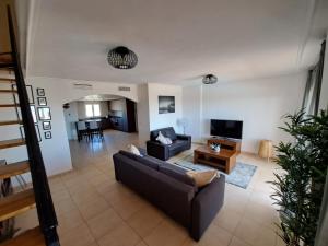 Amazing Apartamento Renes, with a shared pool