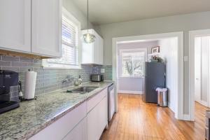 Luxurious 3 bedroom near downtown and convention center