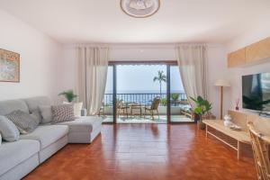 CASA DE FRANCO - ocean view, 50m from Playa la Arena, fibre net
