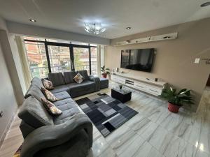 Reyna Aparthotel