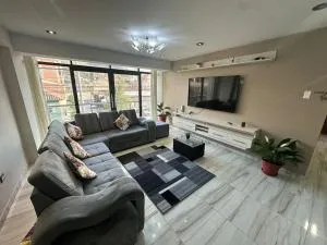 Reyna Aparthotel - San Jerónimo