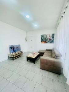 Spacieux et lumineux, coup de cœur garanti à proximité du métro et RER