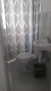 A 5 minutos GNP Hostal Foro Sol Palacio Deportes Aeropuerto A PET FRIENDLY se aceptan mascotas bajo peticion