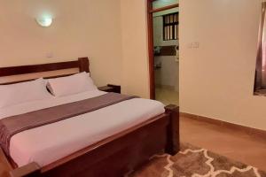 Spacious 2 bedroom, Free Parking