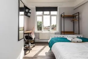 Dove Court Travel Lodge 3 - First Floor Ensuite - Rudgeway