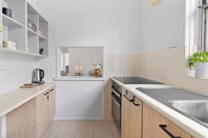 House like Balmoral Beach Escape