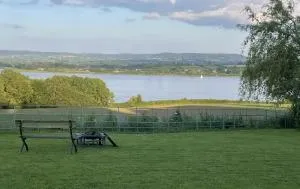 The Riverside Retreat - Sharpness