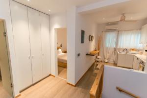 Morpheas Residence II