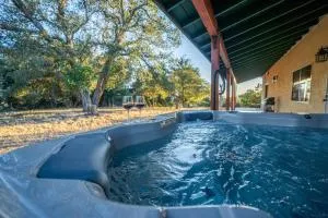Country Cowboy Hot Tub Hideaway on 20 Acres - Ocotillo Wells