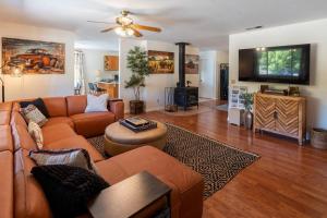 Stylish Country Cowboy Home with Hot Tub on 20 Acres