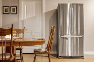 Escape to the Rockies but near Calgary Includes Free Parking and Banff Entry