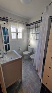 Ardhraubu Villa, Terra Cotta & Very Close to Sea