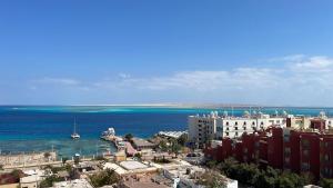 Sea view apartment 09 , in city center in front off the sea 09