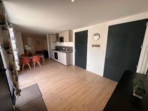 Appartements Appartement ROSE, Aeroport ST EXUPERY, Groupama stadium, Eurexpo, LDLC Arena : photos des chambres