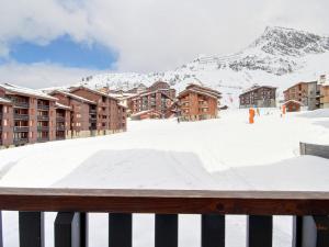 Charmant 2 pièces au pied des pistes, proche commerces, parking couvert - FR-1-455-258