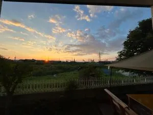 高島市一棟貸切 Biwa Lake琵琶湖 徒歩10分 大人数でご利用だとお得連泊がお得BBQ麻雀可能自転車無料利用可 - 长滨市