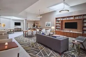 波特兰机场喜来登酒店  - 梅伍德公园