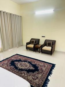 The Elora - Your Home away from Home