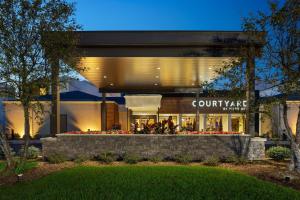 Courtyard by Marriott Chicago Waukegan Gurnee