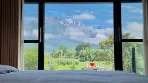 More Sunshine Villa 猫在雪山下田野里民宿 - 宁蒗