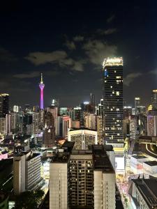 Axon Infinity Pool KL