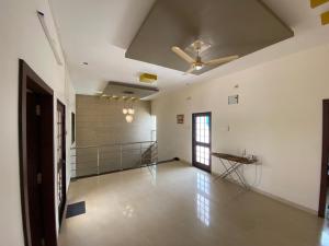 Charming villa in Ujjain - Family retreat
