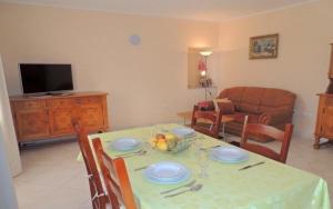 Große Wohnung in Gabonjin mit Eigener Terrasse