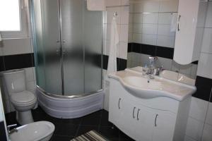 Große Wohnung in Gabonjin mit Eigener Terrasse