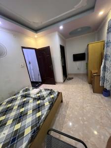 Nhà Nghỉ Happy (Nguyên Thảo 2)