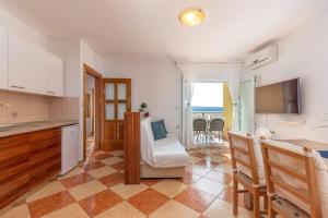 Appartement mit Terrasse und Meerblick - b56052 