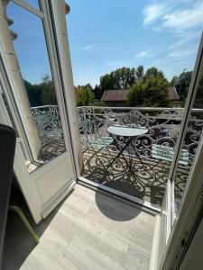 Appartements Chambre avec salle de bain privative, Louhans Centre Ville : photos des chambres