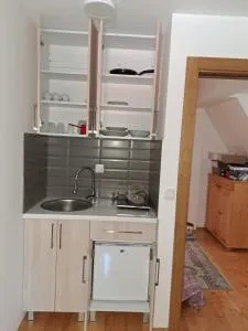 Tvoja kućica za beg 2 - Dromiće