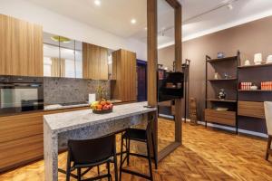 Blue Bird Apartments