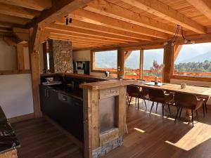 Appartements Chalet vue Mont Blanc avec jacuzzi exterieur : photos des chambres