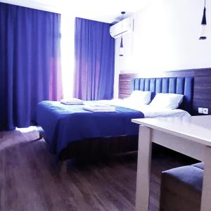 Comfortable Apartment#4 with Sea & Mountain view Free Wi-Fi Equipped for Long Term Stays