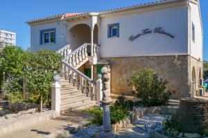 G-Fast fertig gestelltes Inserat- Moderne grosse Villa, 5 Min fussläufig zum Strand,Pool,Klima