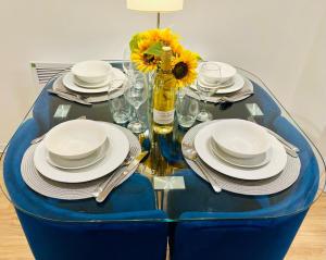 City Gem - 2 Bed House, 6 mins from Liverpool Street, Shops & Restaurants