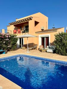 CASA Luz Solar - schöne Finca in Strandnähe, Privatpool, Klimaanlage, Wifi