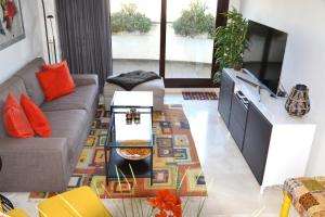 RSH14A - Terrace with hot tub and fantastic views