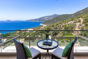 Villa Korsan- 8 Bedroom Villa with Private Pool and Sea View