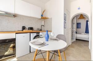 Appartements Le Santorini - centre ville & terrasse privee : Appartement 1 Chambre