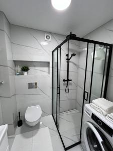 Modern&bright southwest apartment