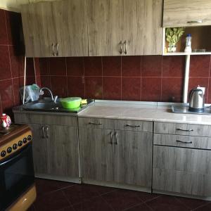 3 комнатная квартира город Рустави