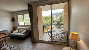 Appartements Appartement Centre Ville pied de piste Briancon : photos des chambres