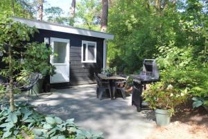 Mooi 4p Wellness chalet in het Bos met finse Sauna en Hottub