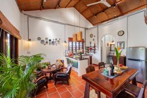 Tina Garden by M Oasis