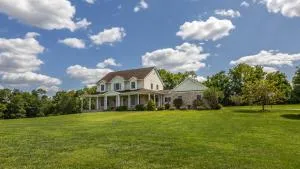 Luxury 15 acre Estate in Historic Purcellville, Virginia - أشبورن